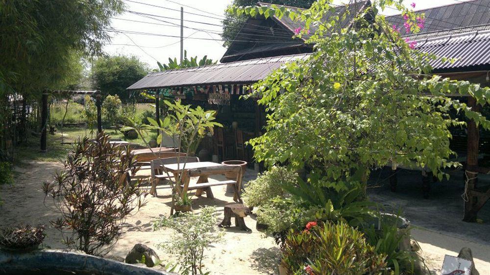 Haad Yao Sunset Bungalow Exterior photo